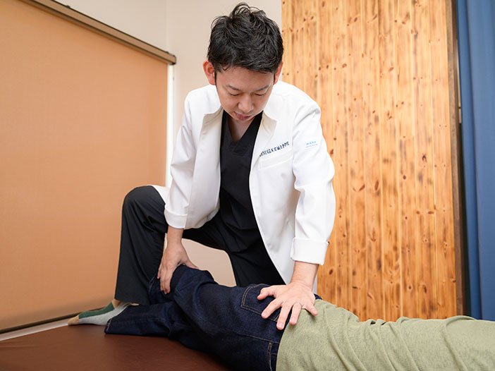 UESUGI美容鍼灸整骨院の施術